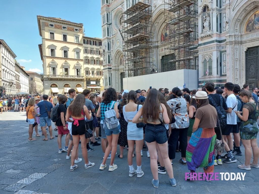 Gli Stranieri Trainano Il Turismo Di Firenze Ma Col Caldo Gli Italiani